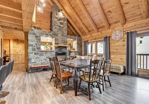 Maison à vendre - 201 Av. Jean-Joseph E., Saint-Raymond, G3L 2V4