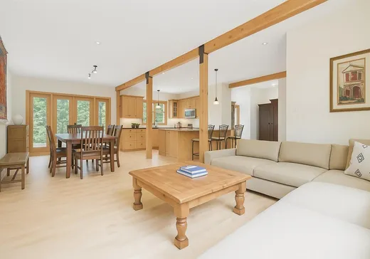 Maison à vendre - 10 Ch. du Frère-André, Brownsburg-Chatham, J8G 2R2