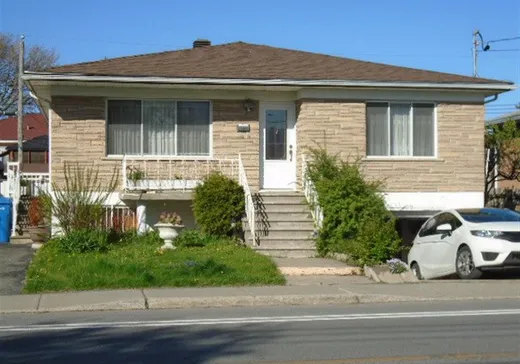 Bungalow à vendre - 11949 Av. Salk, Montréal (Nord), H1H4Z1