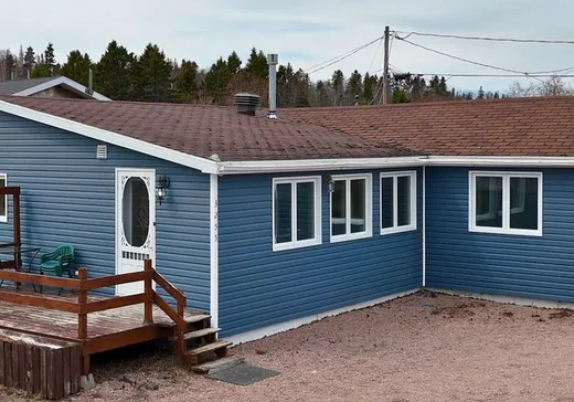 Maison à vendre - 3255 Route Jacques-Cartier, Port-Cartier, G0H 1R0