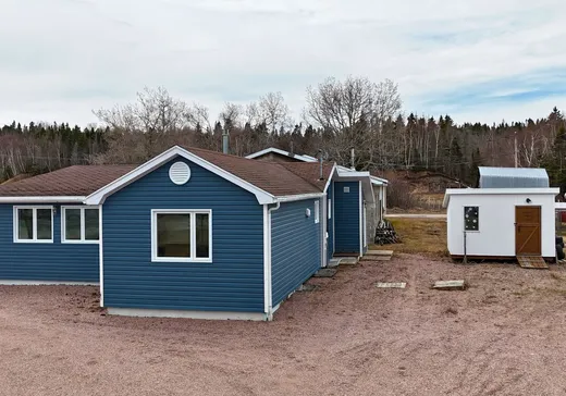Maison à vendre - 3255 Route Jacques-Cartier, Port-Cartier, G0H 1R0