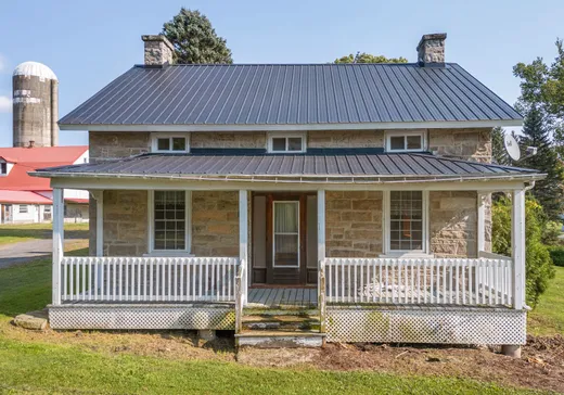 Fermette à vendre - 1557 Mtée Quesnel, Saint-Anicet, J0S 1M0