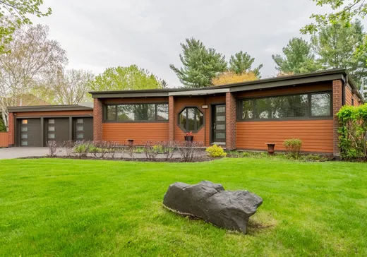 Two or more stories for sale - 3925 Boul. Laurier O., Saint-Pie, J2S3T8