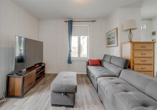 House for sale - 215 Rue Principale, St-Alban, G0A 3B0