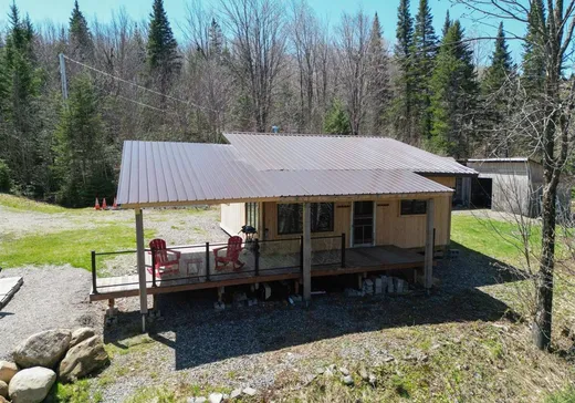 Bungalow for sale - 66 Ch. Claude-Valence, Notre-Dame-Des-Boies, J0B2E0