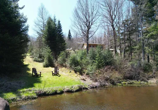 Maison à vendre - 66 Ch. Claude-Valence, Notre-Dame-Des-Boies, J0B 2E0