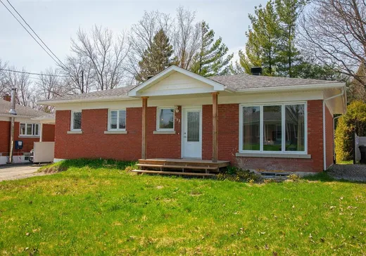 Bungalow à vendre - 389 Rue d'Alençon, Sherbrooke, J1G3A5