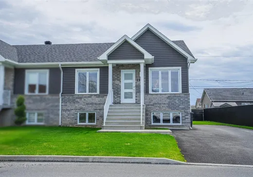 Maison à vendre - 2945 Rue Du Gouverneur, Drummondville, J2B 0S5