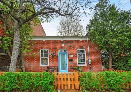 Maison à étages à vendre - 5730 Av. Pierre-De Coubertin, Montréal (Centreville), H1N1R3