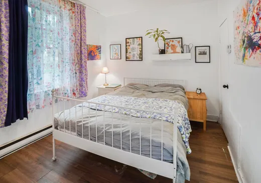 Maison à vendre - 5730 Av. Pierre-De Coubertin, Montréal (Centreville), H1N 1R3