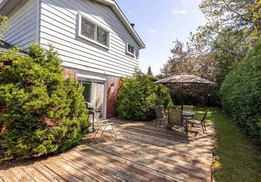 Maison à vendre - 37 Av. de Bar-le-Duc, Bois-des-Filion, J6Z 2W1
