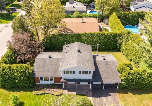 Maison à vendre - 37 Av. de Bar-le-Duc, Bois-des-Filion, J6Z 2W1