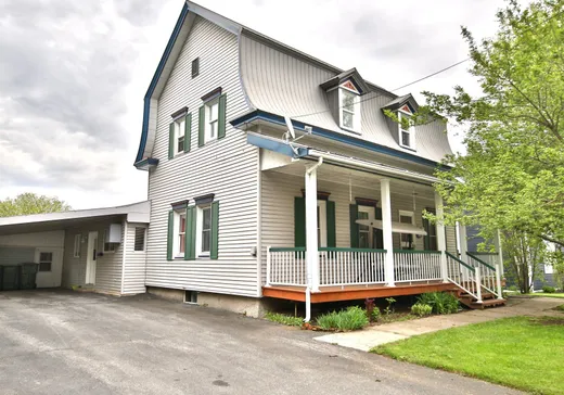 Maison à vendre - 783 Rue Principale, Sainte-Hélène-de-Bagot, J0H 1M0