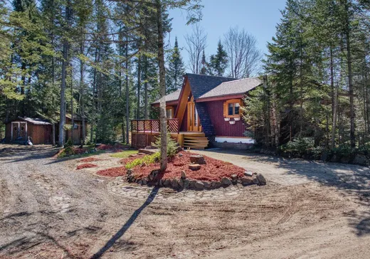 Maison à vendre - 115 Ch. de la Pente-Douce, St-Adolphe d'Howard, J0T 2B0