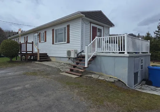 Two or more stories for sale - 1310 Route 195, Matane, G0J3J0