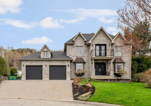 Maison à étages à vendre - 50 Rue de la Petite-Savane, Beaupré, G0A1E0