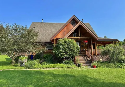 House for sale - 340 Rue de l'Église, Dixville, J0B 1P0