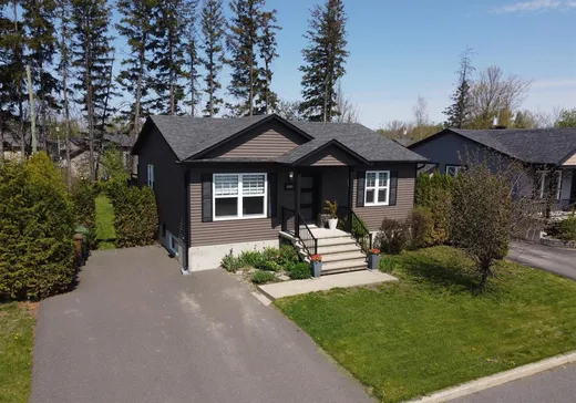 Bungalow à vendre - 1335 Rue Joseph-le Caron, Drummondville, J2B0H9