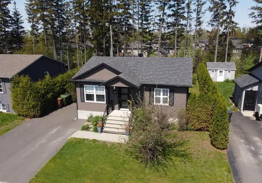Maison à vendre - 1335 Rue Joseph-le Caron, Drummondville, J2B 0H9