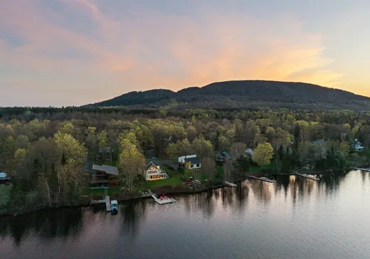 Maison à étages à vendre - 711 Ch. Maurais, Coaticook, J1A2S4