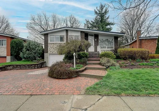 Bungalow à vendre - 555 Rue Gregory, Greenfield Park, J4V1T5