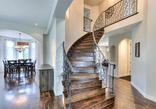 Maison à vendre - 423 Rue des Roseaux, Laval (Sainte-Dorothee), H7X 4H1