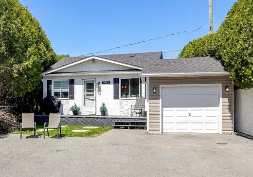 Bungalow for sale - 10355A Boul. des Mille-Îles, Laval (Saint-François), H7A4C6