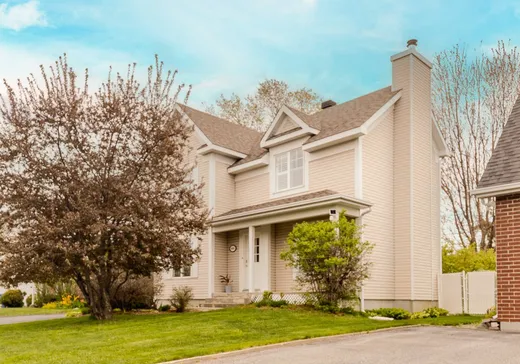 Two or more stories for sale - 400 Rue de Dijon, Boucherville, J4B8C1
