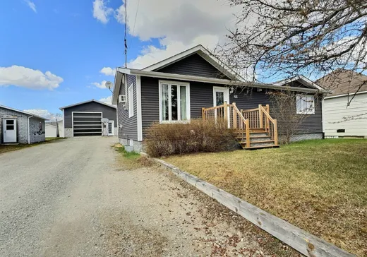 Two or more stories for sale - 66 7e Avenue O., Val-d'Or, J0Z3C0