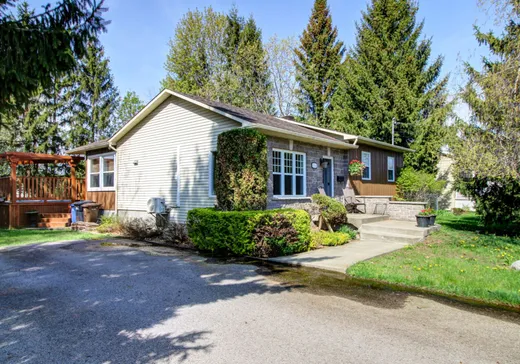 Maison à étages à vendre - 355 62e Avenue, Pointe-Calumet, J0N1G0