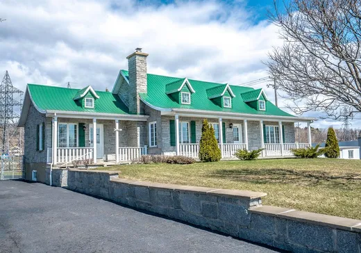Maison à vendre - 10801 Boul. Ste-Anne, Sainte-Anne-de-Beaupré, G0A 3C0