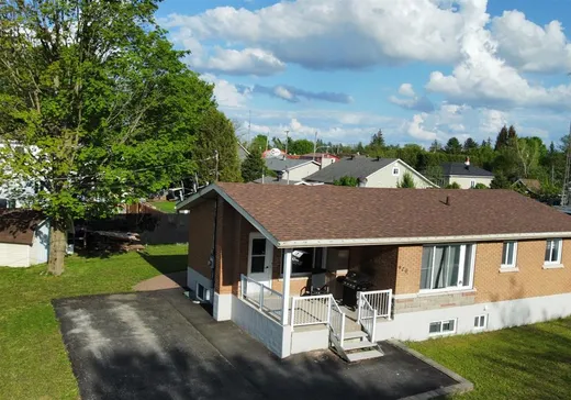 Maison à vendre - 920 Boul. Méthot, Acton Vale, J0H 1A0