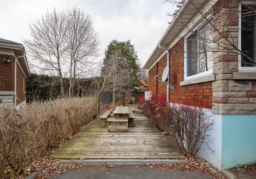 Maison à vendre - 1660 Rue Muir, Montréal (Saint-Laurent), H4L 4T3