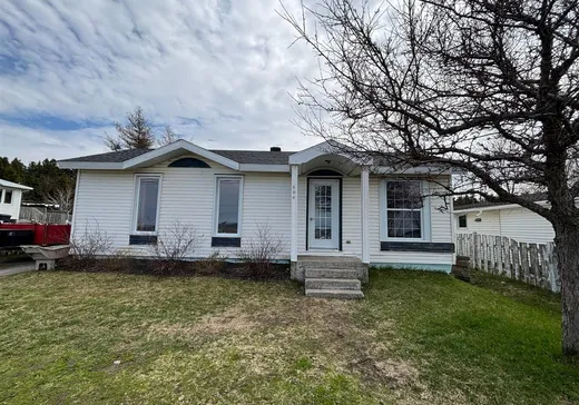 Bungalow for sale - 408 Route 132, Matane, G4W7C4