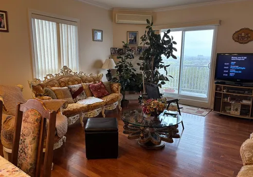 Condo à vendre - 6260 Rue Jarry E., Montréal (Saint-Léonard), H1P 3P5