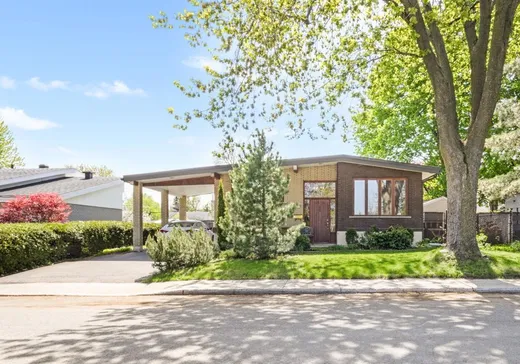 Bungalow à vendre - 671 Rue Filiatrault, Laval (Sainte-Dorothee), H7X2J3