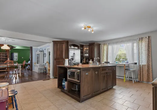 House for sale - 387 Rue Notre-Dame, Lanoraie, J0K 1E0