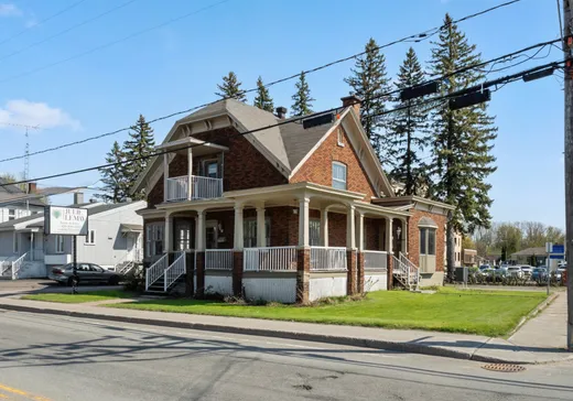 House for sale - 623 Boul. St-Laurent O., Louiseville, J5V 1K8