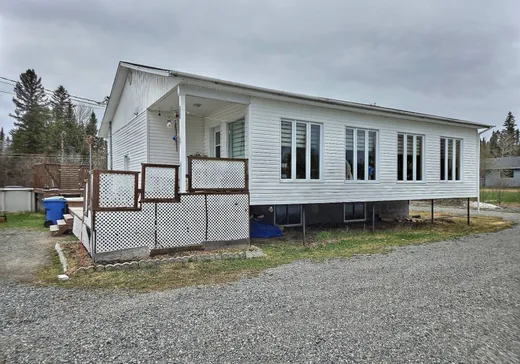 Maison à vendre - 2443 Route 395 N., Amos, J9T 3A1