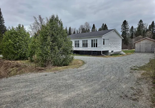Maison à vendre - 2443 Route 395 N., Amos, J9T 3A1