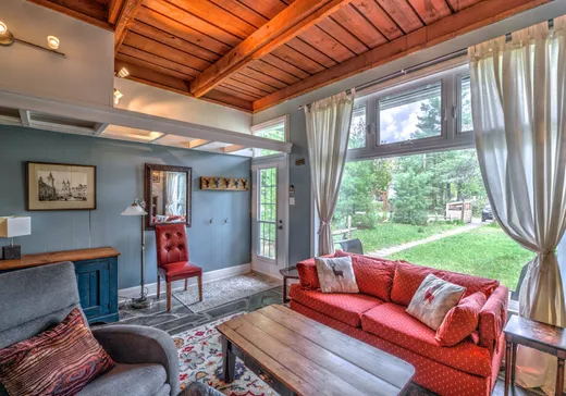 Maison à vendre - 2408 Rue de la Carriole, Sainte-Adèle, J8B 1Z9