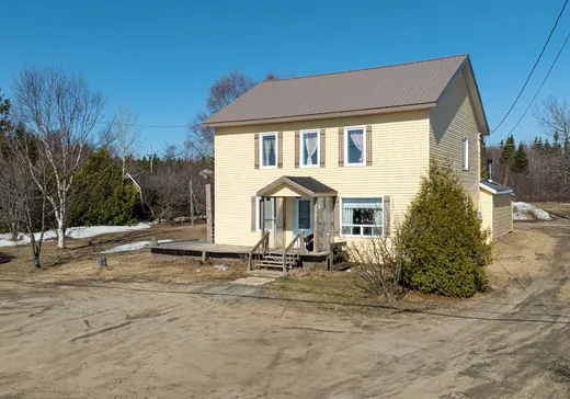 Maison à étages à vendre - 415 Route 138, Les Escoumins, G0T1K0