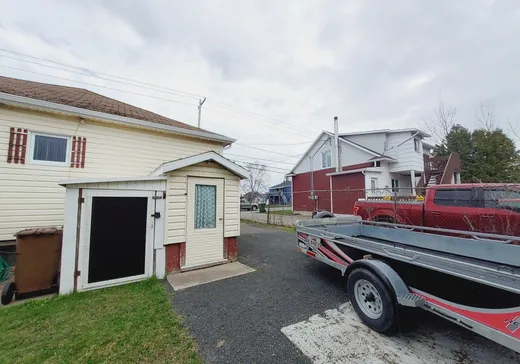 Maison à vendre - 225 Rue St-Joseph, Matane, G4W 1N5