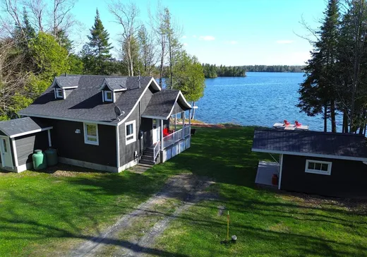 Maison à vendre - 215 Ch. Boulet, Lac-Drolet, G0Y 1C0