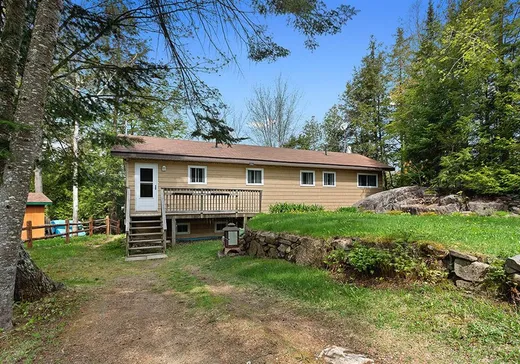 Bungalow for sale - 114 Ch. du Lac-Bois-Franc, Val-des-Monts, J8N1C7