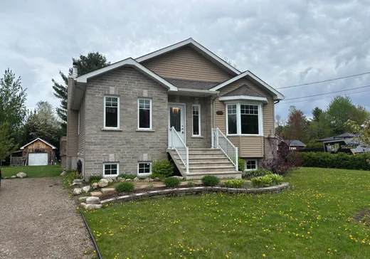 Two or more stories for sale - 471 Av. Gauguin, St-Felix-De-Valois, J0K2M0
