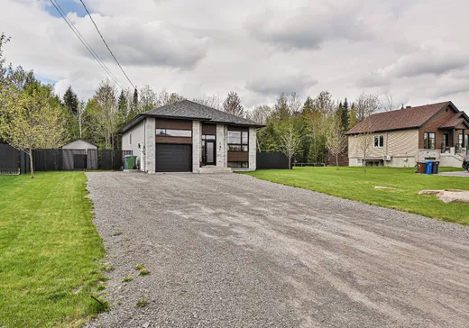 Maison à vendre - 141 Rue des Cuivres, Saint-Colomban, J5K 0K8