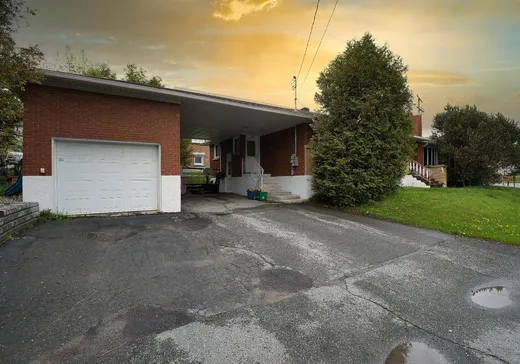 Bungalow à vendre - 252 11e Avenue N., Sherbrooke, J1E2V3