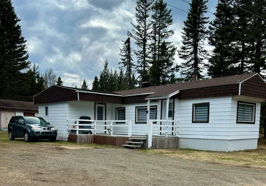 Two or more stories for sale - 5 Rue du Court-Boisé, La Malbaie, G5A1Z2