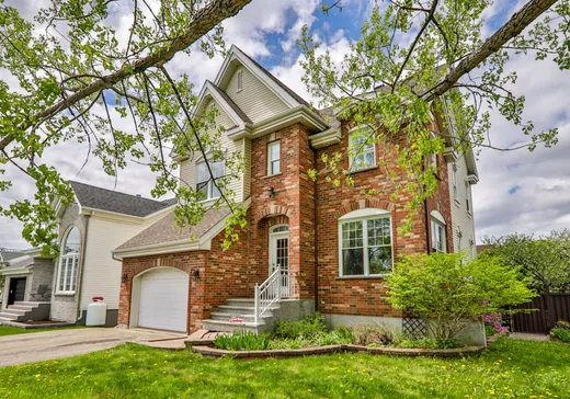 Maison à vendre - 311 Rue François-Baillairgé, Laval (Sainte-Rose), H7L 5H3